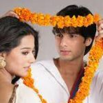 Milan Abhi Aadha Adhura Hai