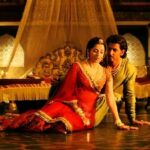 In Lamhon Ke Daaman Mein