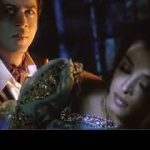 Woh Chand Jaisi Ladki