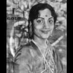 Lehron Se Khele Chanda Song