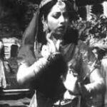 Aah Ko Chahiye Ek Umar Song